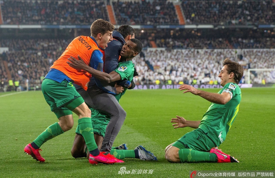 海星直播-关于皇家社会内部会议纪要流出——赛后防线松动，国王杯使命明确，医务组通报恢复的信息