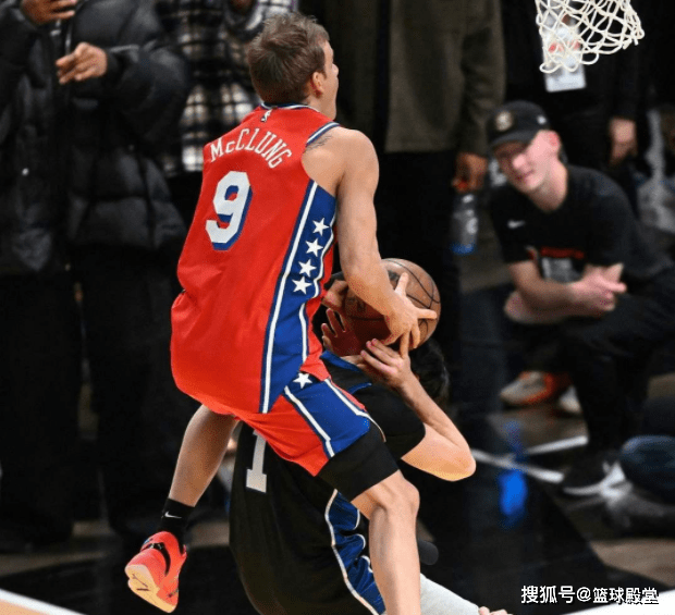 海星直播-纽约尼克斯训练开放日，集结日豪取连胜引欢呼，欧篮联在即，心理建设被强调的简单介绍