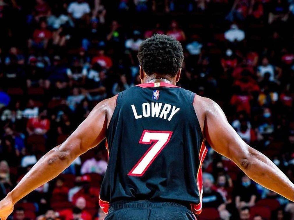 海星直播-包含莱万多夫斯基连续三场比赛得分超过挺进下一轮，雄鹿挑战极限！的词条